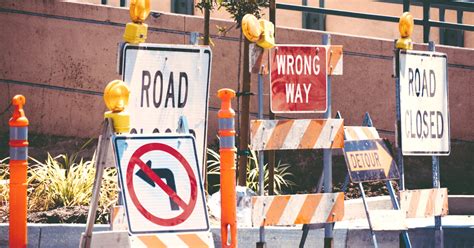 How To Safely Navigate Construction Zones