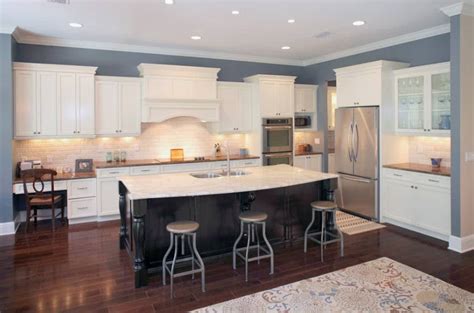 Check spelling or type a new query. Luxury Kitchen Design For the Centerpiece of Your New ...