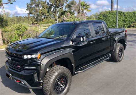 This Silverado Trail Boss Emphasizes Boss Readers Rides Gm Authority