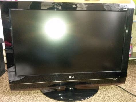 Lg 32lg7000 Full Hd 32 Lcd Tv 1080p Freeview Nice Condition 32 Inch