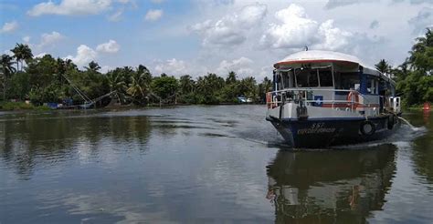 Toutefois, il peut exister des alternatives moins coûteuses. Enjoy the water bus ride from Vyttila to Kakkanad for just ...