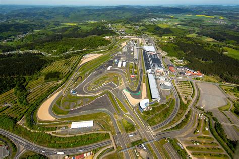 Cómo Conducir El Circuito De Nürburgring La Pista De Carreras Más