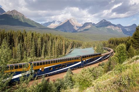 Things To See Aboard Rocky Mountaineer Rocky Mountain Canada Train