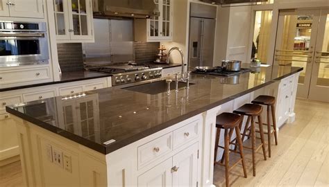 Do you have a good idea of kitchen decor for countertops? SapienStone: dark neutral colours for kitchen countertops ...