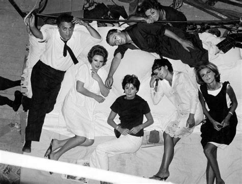 Edouard molinaro (réalisateur) avec lino ventura, sandra milo, franco fabrizi. Fellini e il vizio delle donne, Sandra Milo: «Era come un ...