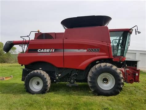 2011 Case Ih 7088 2wd Axial Flow Combine Bigiron Auctions