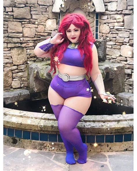 shoutout to curvy curvy cosplayers page model gajucacosplay 💜 seen here as as starfire 💜 pic