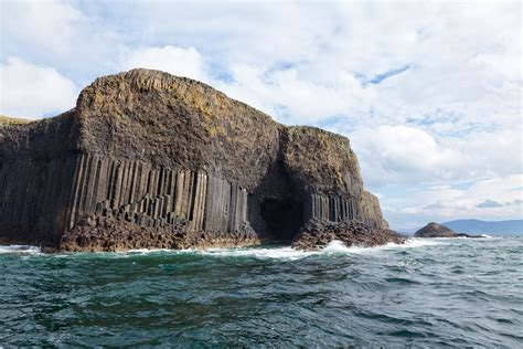 7 Spectacular Sea Caves Around The World Lost Waldo