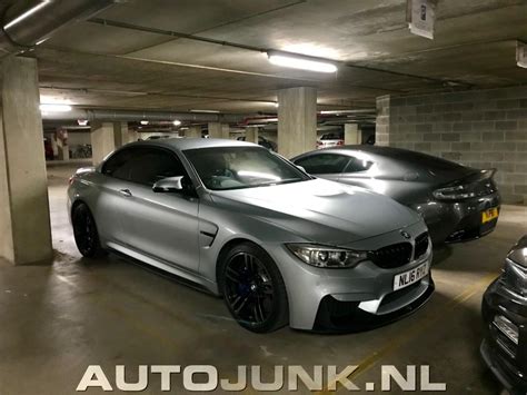 Research the 2021 aston martin vantage with our expert reviews and ratings. Combo: BMW M4 Cabrio vs. Aston Martin V8 Vantage foto's » Autojunk.nl (241683)