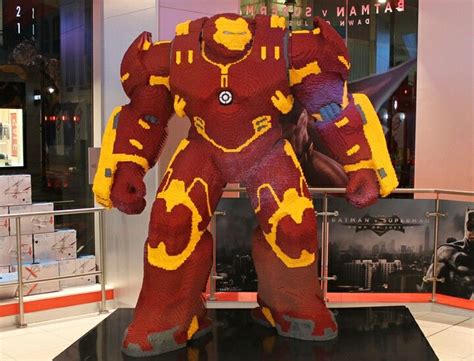 Pin Van Weez Op Avengers Life Size Lego In 2020