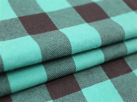 Comfortable 100 Cotton Flannel Printed Fabric Plaid Check