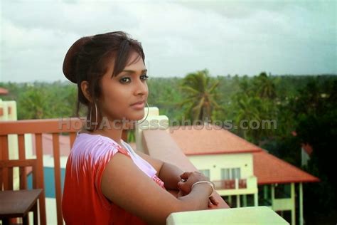 Sri Lankan Actress Model Udari Perera Hot Actress Models Photos