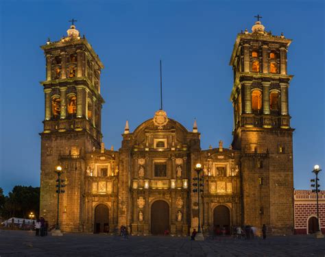 Puebla Cathedral Escapadas