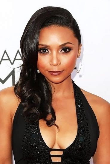 Danielle Nicolet Nude Sexy Pics And Lesbian Scenes Scandal Planet