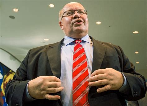 Peter altmaier (born 18 june 1958) is a german lawyer and politician (cdu) who has served as federal minister for economic affairs and energy since march 2018. Peter Altmaier: 28 Kilo abgespeckt! SO sieht der CDU ...