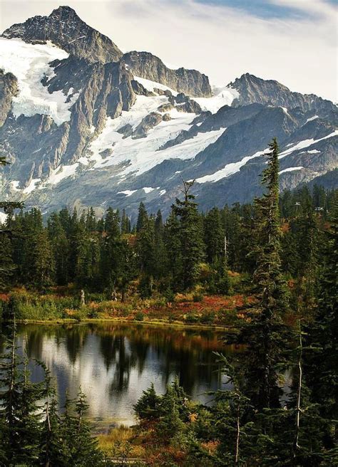 Mt Shuksan Cascade Mountain Range Washington State Usa Cascade