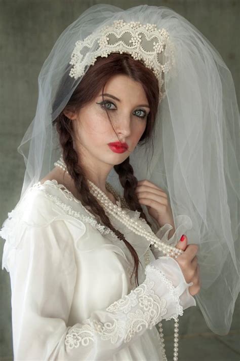 Tall Wedding Veil White Tulle Renaissance Style Medieval Bridal Crown
