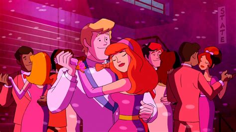 Fred Jones And Daphne Blake Scooby Doo Mystery Incorporated Scooby