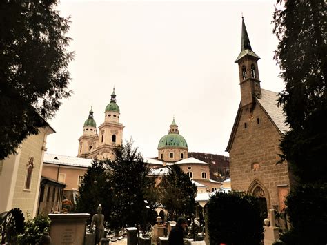 Flüge von salzburg nach barcelona buchen. Salzburg | Castle, Barcelona cathedral, Cathedral