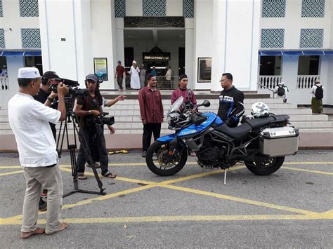 Eperolehan adalah sistem perolehan yang menggunakan persekitaran atas talian yang selamat untuk membolehkan agensi kerajaan dan pembekal membuat. SIARAN MEDIA - Ustaz Biker