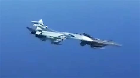 Video Surfaces Of Russian Su 27 Making Aggressive Turn Into Us F 15