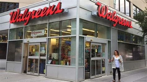 The chocolate bars sold at walgreens range from low shopping at walgreens for chocolates was quite an experience. Walgreens Hours on Christmas Eve & Day 2017 | Heavy.com