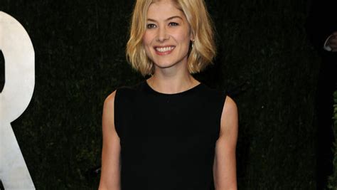 Rosamund Pike To Star In Gone Girl Cbs News