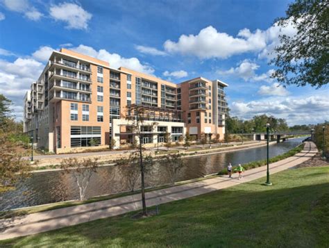 The Village At The Woodlands Waterway Labella