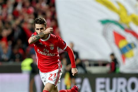 Born 17 may 1993) is a portuguese footballer who plays for benfica as an attacking midfielder. REPORT: Newcastle United Interested in Benfica Midfielder Rafa Silva - Last Word on Football