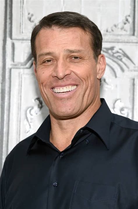 He is the nation's #1 life and business strategist. 6 Best Tony Robbins Books (2020) | Tony robbins books ...
