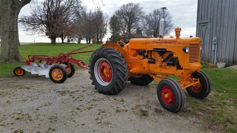 1949 Minneapolis Moline Uts And 3 Bottom Trip Plow 2014 11 09 Tractor