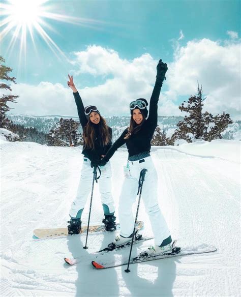 13 Very Chic Ski Outfit Ideas For Stylish Women Hello Bombshell