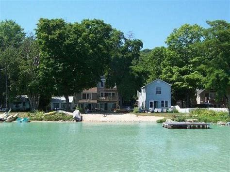 Book direct to get the guaranteed lowest rate and best local advice. Glen Lake Cottages in Glen Arbor, Michigan...on little ...
