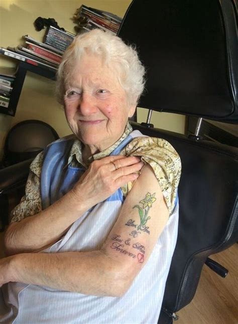 update 77 old tattooed women in cdgdbentre