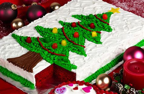 These fancy christmas cakes are a fantastic way to share joy with others! funny christmas cards: Christmas Tree Cake