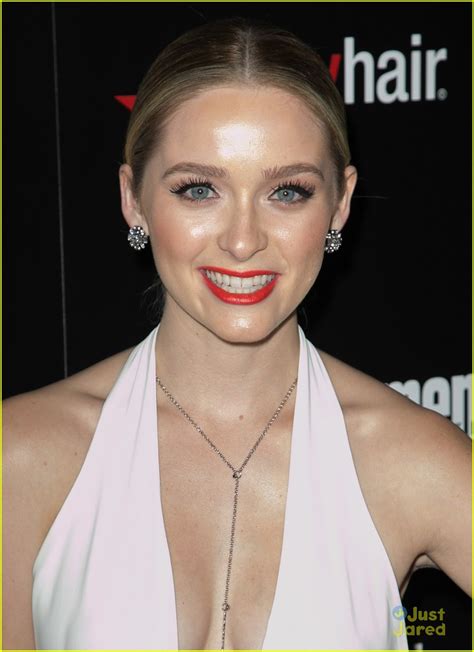 Greer Grammer Spencer Grammer Have A Sisters Night Out At Ew S Sag
