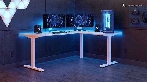 Get A Modern Gaming Desk Setup In Black