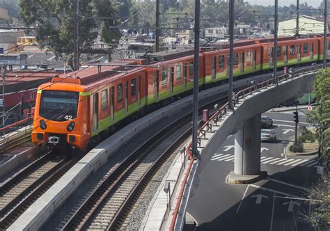Mexico city metro line 12 is one of the twelve metro lines operating in mexico city, mexico. El Metro reabre estaciones de la Línea 12 afectadas por el ...