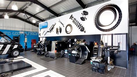 Hiq Garage Goes For Coolest Auto Repair Shop Honors Auto Repair Shop