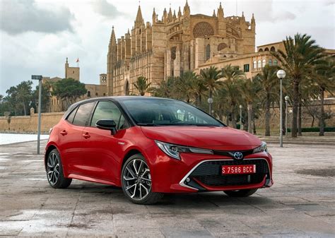 Toyota Corolla Todo Lo Que Ofrece El Coche Híbrido Más Vendido En España