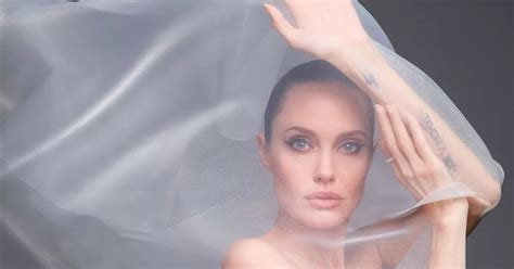 Angelina Jolie Poses Naked And Claims Ex Brad Pitt Has Stopped Her