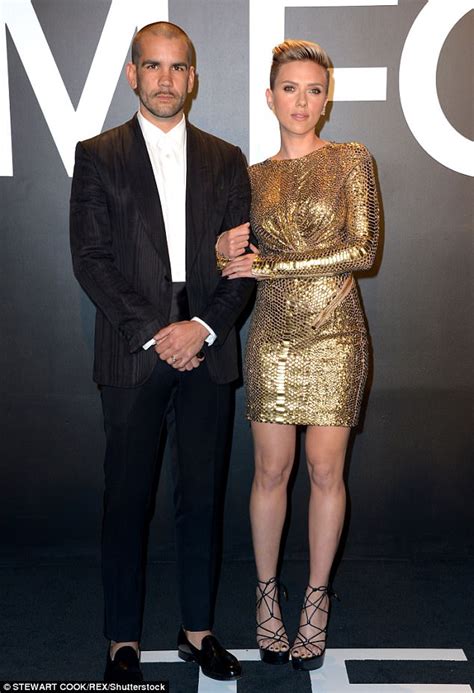 Scarlett Johansson And Romain Dauriac Finalize Divorce Daily Mail Online