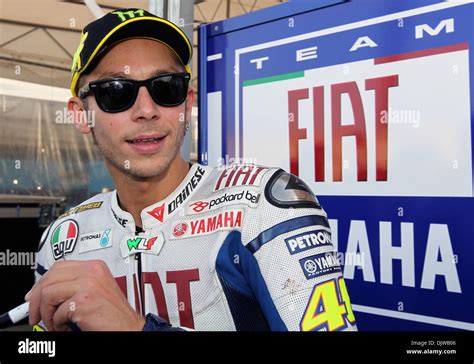 Valentino Rossi Signs Autographs Fans Fotografías E Imágenes De Alta Resolución Alamy