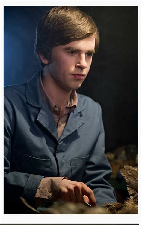 Norman Bates Played By Freddie Highmore St Claire Claire Holt Bates Motel Season 3 Freddie