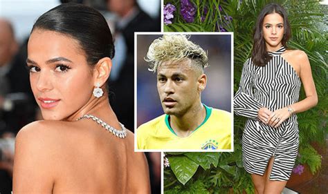 Pra quem não conhece, acho que vale muito a pena. World Cup 2018: Neymar's girlfriend Bruna Marquezine urges ...