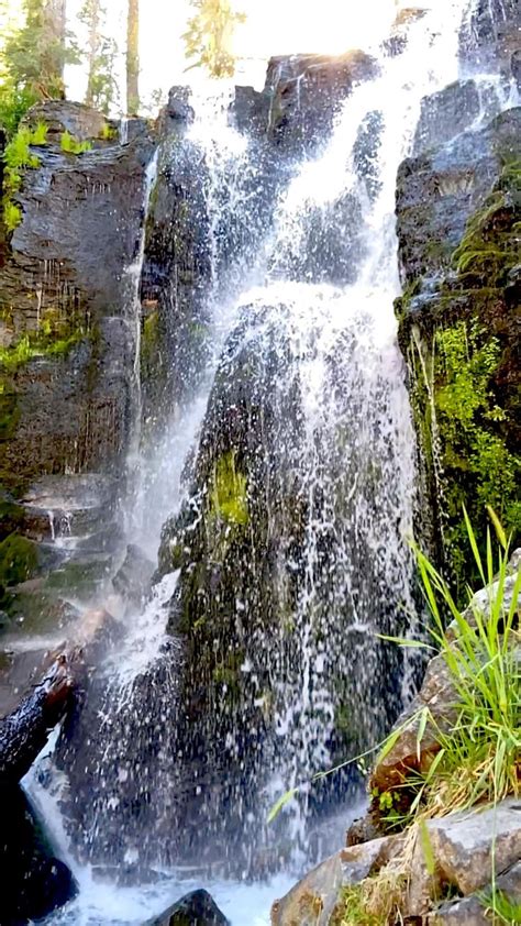 King Waterfall In Mount Lassen Beautiful Locations Nature