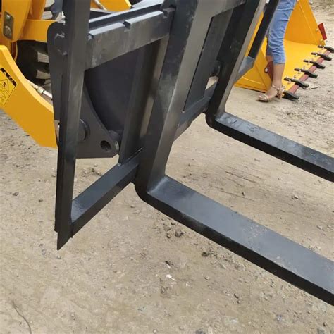 The Ultimate Guide To Using Mini Excavator Forks For Material Handling