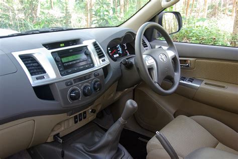 Toyota Fortuner Manual Photo Gallery 710