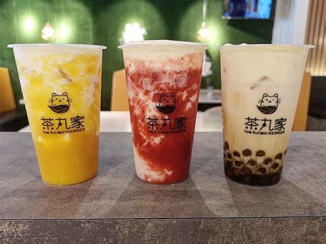 Originating in taichung, taiwan in the early 1980s, it includes chewy tapioca balls (boba or pearls) or a wide range of other toppings. Bubble Tea Street Guide In SS15 Subang Jaya