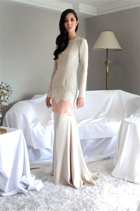 Alia Bastamam For Raya 2014 Modern Baju Kurung In Crepe Silk With